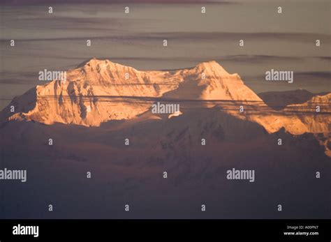 Mt Kangchenjunga during sunrise seek from Chowrasta Darjeeling West Bengal India Stock Photo - Alamy