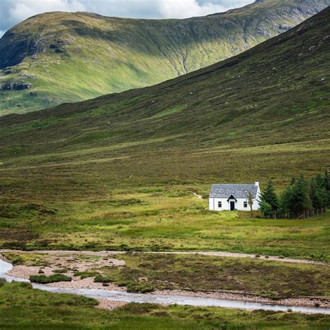 It doesn't get more secluded and romantic than this cottage in Glencoe ...