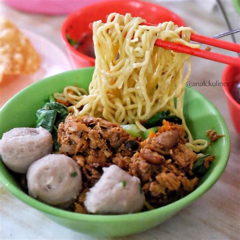 10 Mie Ayam Enak di Jakarta yang Pas Banget Dimakan Saat Musim Hujan ...