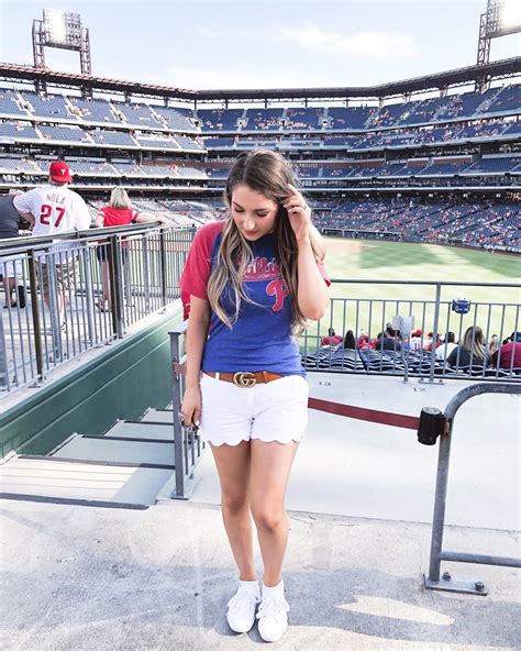 BASEBALL GAME OUTFIT + JULY GOALS | A Classy Fashionista