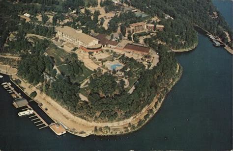 Lodge of the Four Seasons Spa and Golf Resort Lake Ozark, MO Postcard