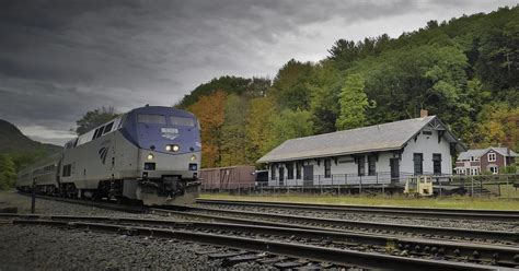 Amtrak’s current East–West rail service – Trains In The Valley