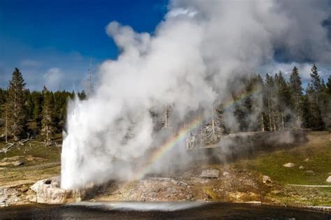 The Best Geysers in Yellowstone you simply HAVE to visit! - Wandermust ...