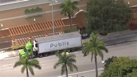 Woman struck and killed by Publix truck outside Fort Lauderdale store ...