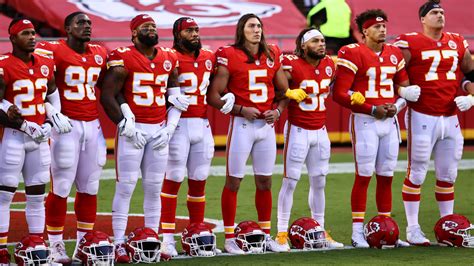 Kansas City Chiefs and Houston Texans Players Come Together for Moment of Unity before Kickoff