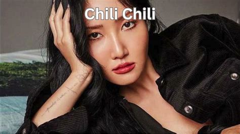 Chili Chili_ Hwasa - YouTube