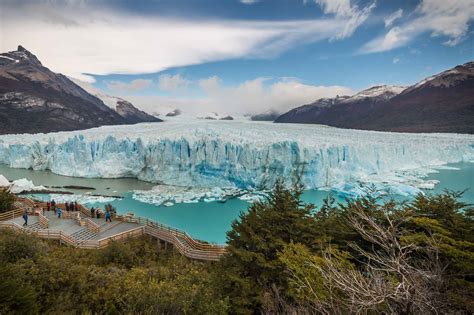 Argentina Glacier - Argentina Highlights Tour Iguazu Falls And Glaciers / The glacial dam fails ...