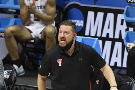 OFFICIAL: Chris Beard named Head Coach at Texas - HoopDirt