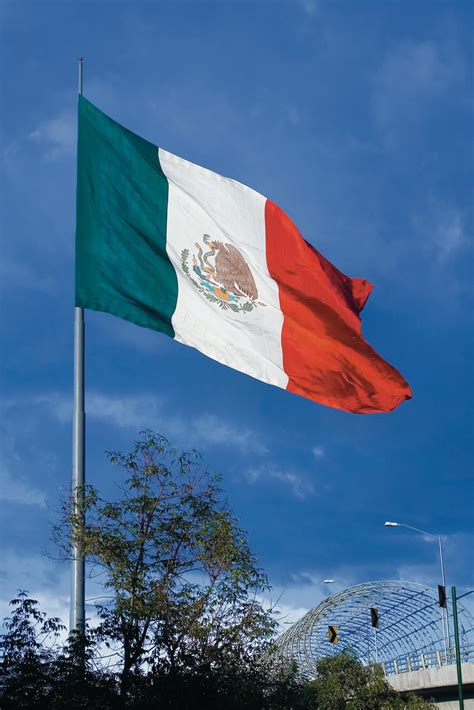 Mexico Flag Wallpaper - WallpaperSafari