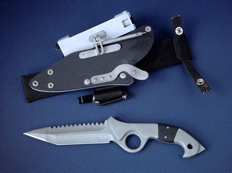 The 10 Best Tactical Knives (According to the World's Elite Special Forces)