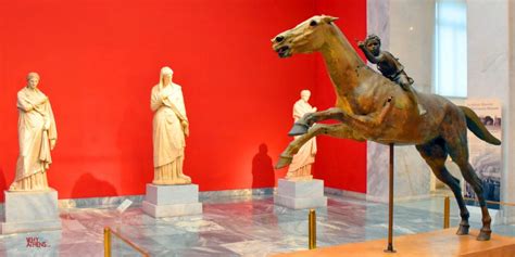 NATIONAL ARCHAEOLOGICAL MUSEUM in Athens - 7 must see exhibits