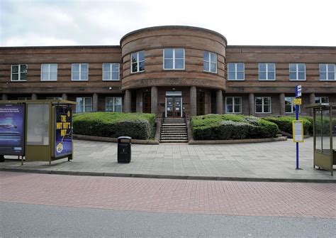 Pupils’ party in Grangemouth broke out into a fight following argument | Falkirk Herald