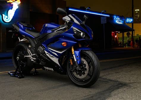 Yamaha R1 Top Speed Mph : YAMAHA R1 TOP SPEED 300 km/h MAX SPEED - YouTube : Yamaha r1 top speed ...