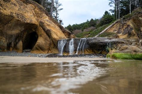 8 Incredible Waterfalls in Oregon to Add to Your Bucket List! - Made to ...