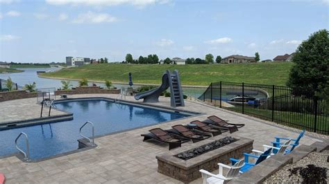 Omaha Pool Design | Lincoln | Council Bluffs | Outdoor Landscaping