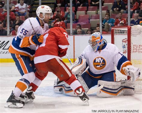 Red Wings vs Islanders February 21 - PIX - In Play! magazine