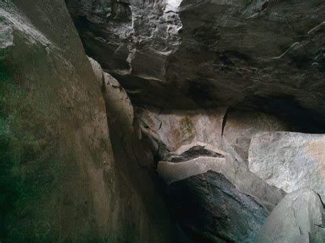 Edakkal Caves - Kerala Image (21192819) - Fanpop