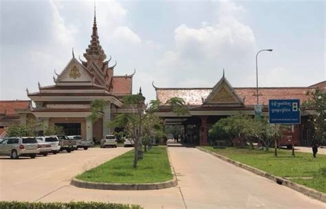 Authorities Seeking Contacts of Women in Svay Rieng Province due to COVID-19 Concerns| Cambodianess