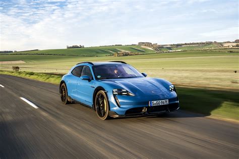 First Impression: 2021 Porsche Taycan Turbo S Cross Turismo - GTspirit