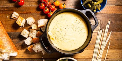 Best Cheese Fondue Recipe - How To Make Cheese Fondue