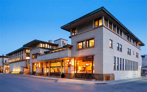 Hotel Rooms In Mason City, Iowa | Historic Park Inn Hotel