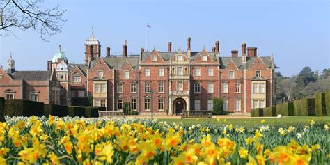 How Many Castles Does the Royal Family Own? | Sandringham house, Royal ...