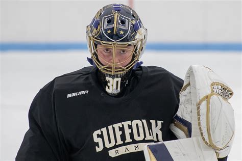 Women’s hockey prepares for CCC championship defense – The Suffolk Journal