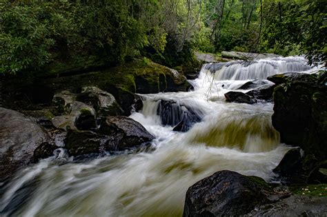 North Carolina Waterfalls - dwhike