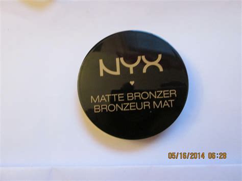 Makeup Mania: NYX Matte Bronzer Review (In shade "Light")