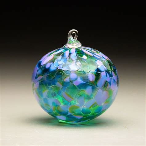 Handmade Glass Christmas Ornaments To Get You In The Holiday Spirit