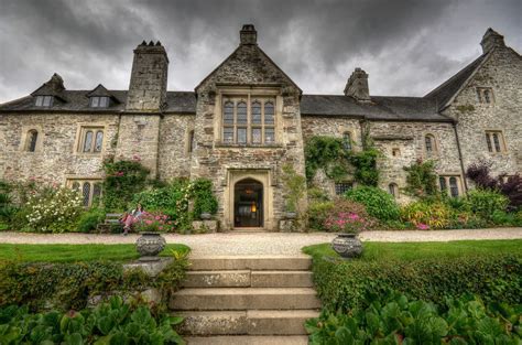 The garden entrance, Cotehele House, Cornwall | Cotehele Hou… | Flickr