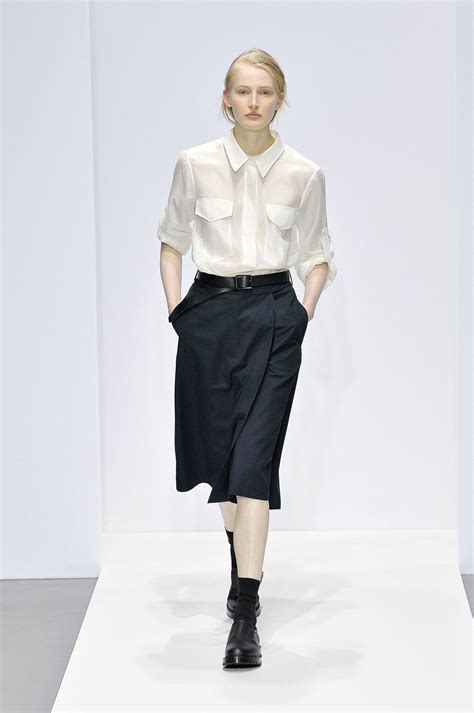 Margaret Howell - 마가렛호웰 | Outfits, Minimal fashion, Fashion