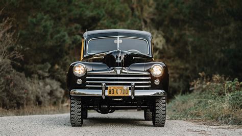 A 1948 Ford Marmon-Herrington ‘Woodie’ Station Wagon Heads to Auction ...