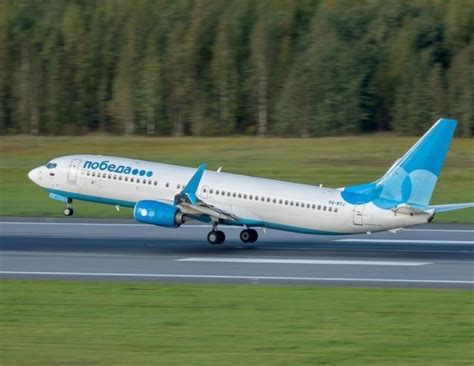 Budget airline Pobeda proves resilient as Russian full-year traffic halves | News | Flight Global