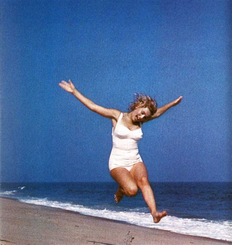 Beach Joy | Norma jean marilyn monroe, Marilyn monroe, Marilyn