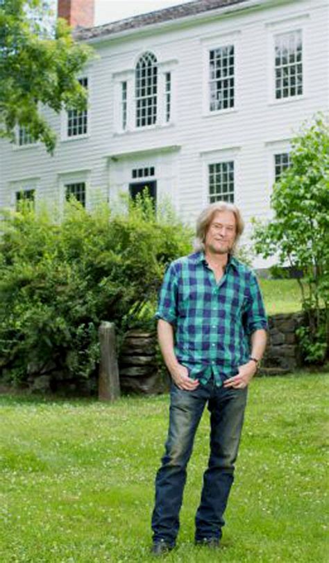 Daryl Hall to renovate Sherman house