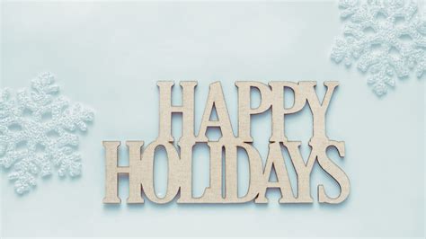 20 Ways to Say Thank You and Happy Holidays to Your Staff