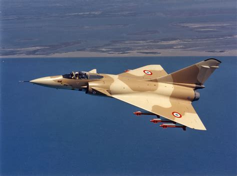 Dassault Aviation Super Mirage 4000 - avionslegendaires.net