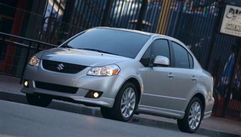 Suzuki SX4 2007 Sedán (2007 - 2010) opiniones, especificaciones técnicos, precios