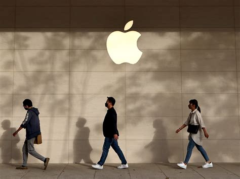 Apple Jobs India - Apple starts hiring new workers to open retail ...