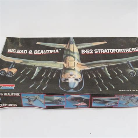 B-52 Stratofortress Model Kit | EBTH