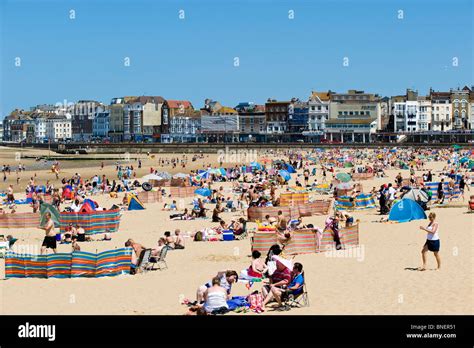 Main Sands beach, Margate, Kent, United Kingdom Stock Photo - Alamy