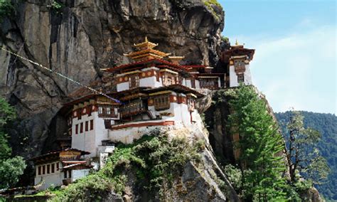 Exploring mountain monasteries in Bhutan | Wanderlust