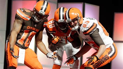 Cleveland Browns Uniform Reveal Photos