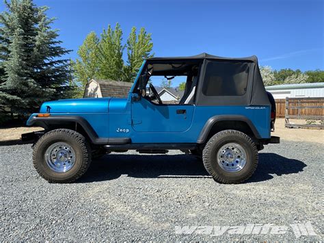 RONA : 1993 Jeep YJ Wrangler - Navajo Turquoise Metallic