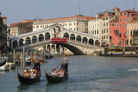 Gondola Ride + St Mark's Basilica Tour - Venice | Project Expedition