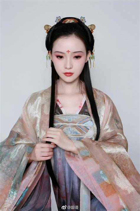 Hanfu, Qipao, Chinese Dresses, Chinese Clothing, Oriental Fashion ...