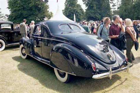 1939 Lincoln Zephyr V12 coupe rear