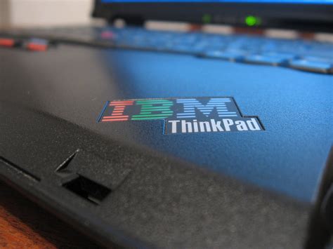 IBM Thinkpad Logo close up | Testing the macro on the thinkp… | Flickr