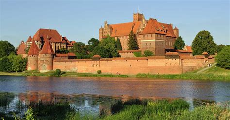 Malbork Castle: Searching for Treasure and Legends in the Shadows of ...